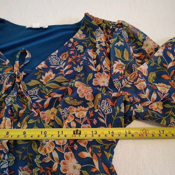 Lilly Star Blue Floral Boho Hippie Bell Sleeve Festival Cropped Top Size Small - Picture 7 of 9